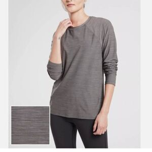 ATHLETA Ultimate Textured Train Top Gray Size Medium
